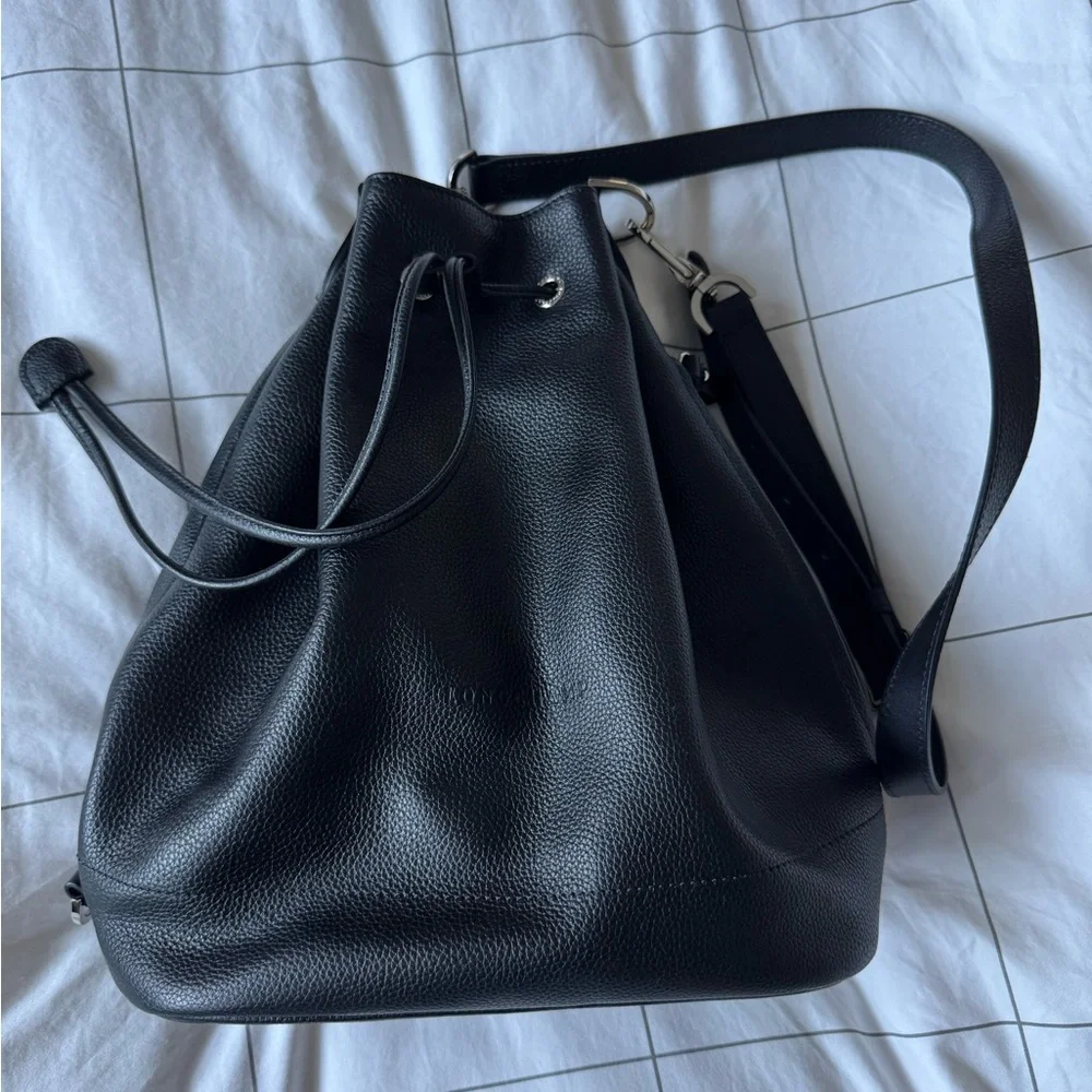 Longchamp Black Bucket Bag with Logo Lining - Picture 1 of 12